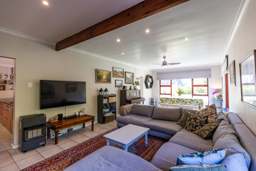 4 Bedroom Property for Sale in Summerstrand Eastern Cape